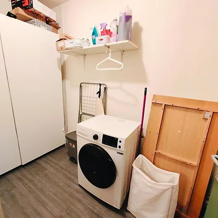 Quiet For 2-4 People With Private Parking