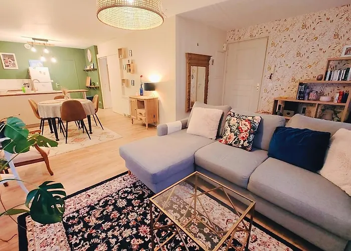 Quiet For 2-4 People With Private Parking Appartement *