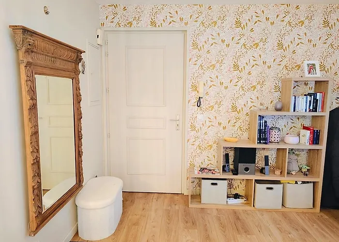 Quiet For 2-4 People With Private Parking Appartement *