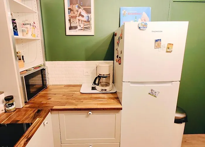 Quiet For 2-4 People With Private Parking La Madeleine (Nord)